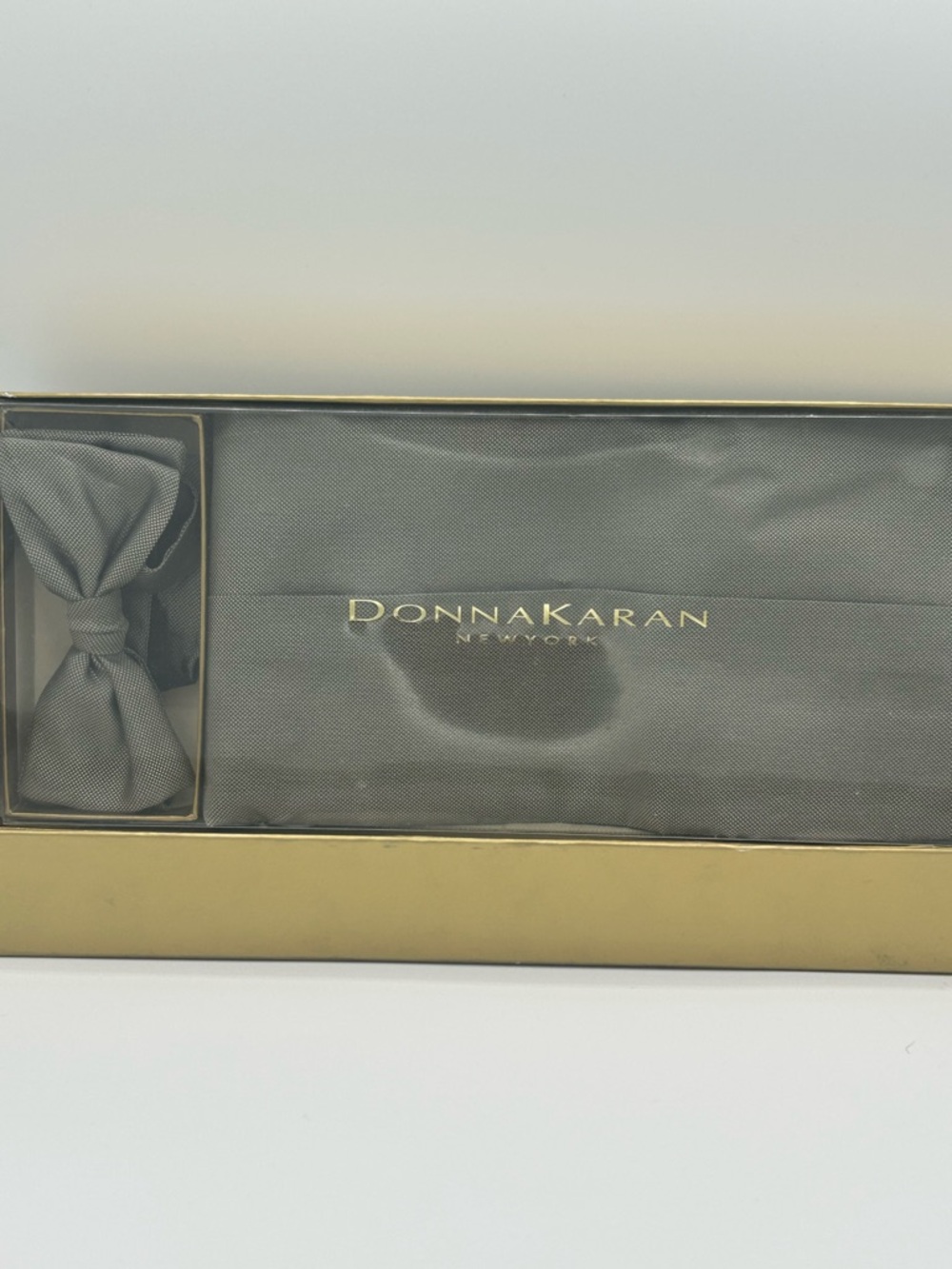 Donna Karan New York Silver Men's Tie and Bow Set - Picture 6 of 6